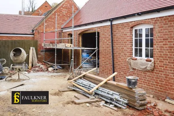 What is the minimum distance between 2 houses? 2 Distance Between Two Houses : Party Wall Surveyors Wokingham