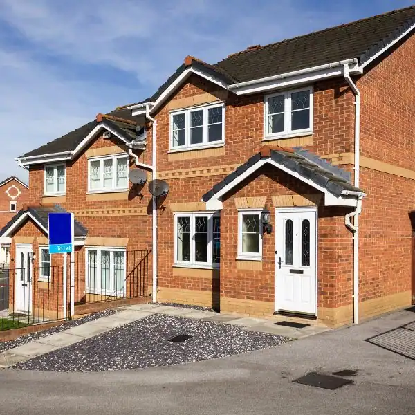 Scenarios 4 Image of UK home - Faulkners scenarios Wokingham